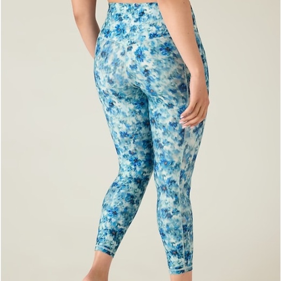 ATHLETA SALUTATION STASH HIGH RISE 7/8 TIGHT - Picture 3 of 6